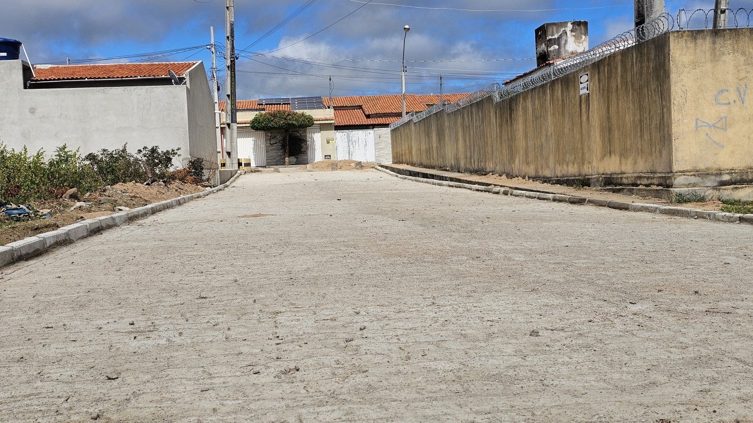 MAIS INFRAESTRUTURA PARA O BAIRRO MAIA