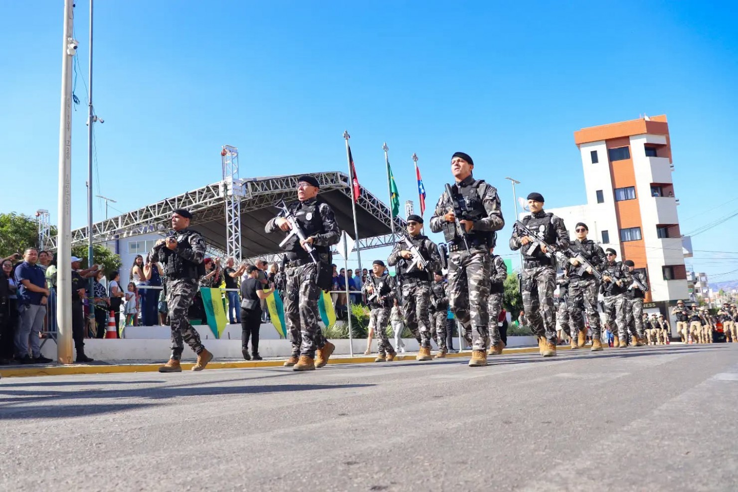 7 DE SETEMBRO É CELEBRADO COM DESFILE CÍVICO EM PRINCESA ISABEL